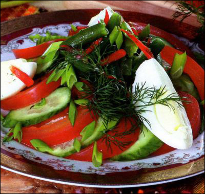 овощной салат с яйцами